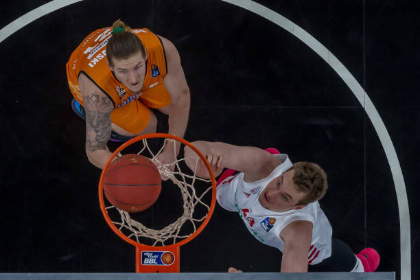 他的加入为 他的加入为